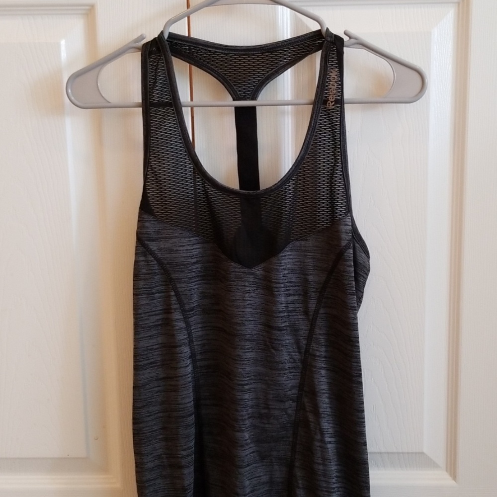Reebok running top